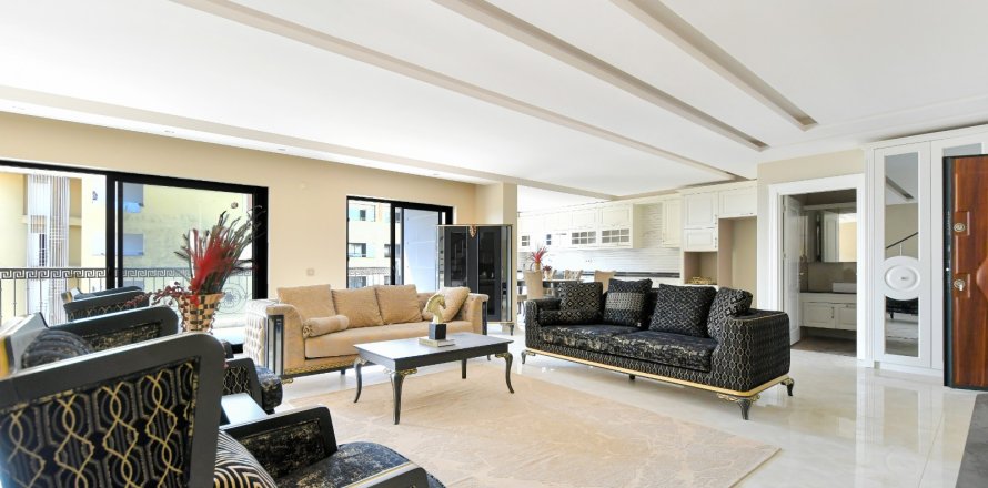 3+1 Apartment in Alanya, Antalya, Turkey No. 216775