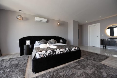 5+1 Villa  in Antalya, Türkei Nr. 222735 - 30