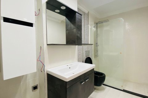 2+1 Leilighet i Mahmutlar, Antalya, Tyrkia Nr. 215995 - 2