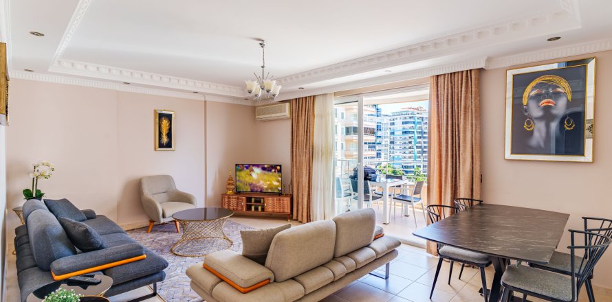 2+1 Apartment in Mahmutlar, Antalya, Turkey No. 217734