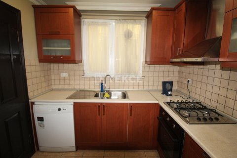 Продажа квартиры в Стамбуле, Турция 3+1, 120м2, №227638 – фото 8