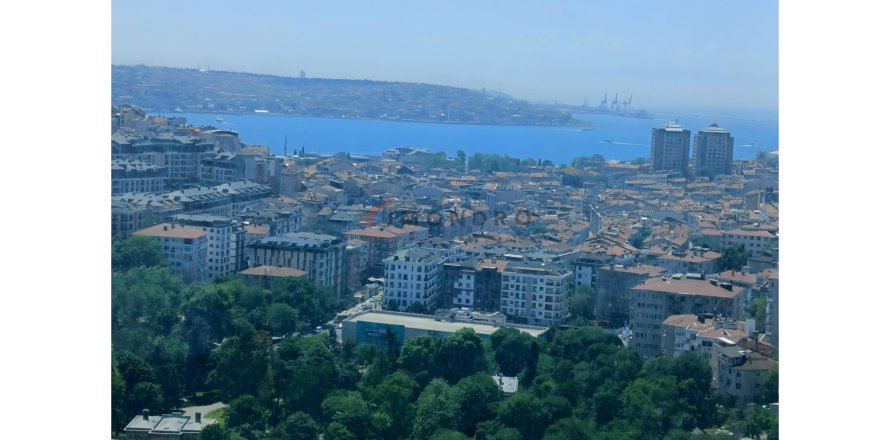 3+1 Apartment in Besiktas, Istanbul, Turkey No. 227017