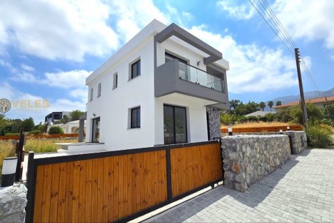 3+1 Villa i Alsancak, Girne, Nr. 213937 - 2