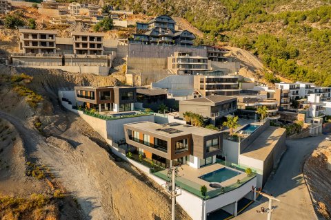 ویلا در Tepe، Alanya ، ترکیه 5 خوابه ، 584 متر مربع. شماره 213576 - 2