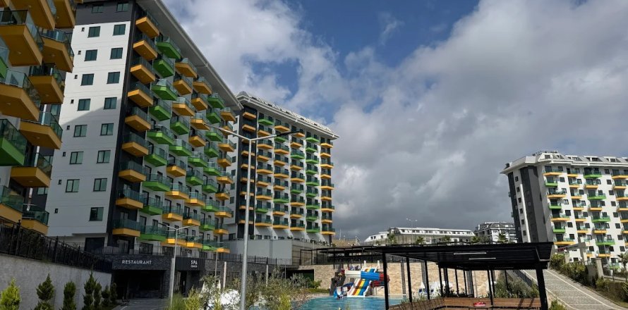 2+1 Apartment  in Alanya, Antalya, Turkey No. 158422