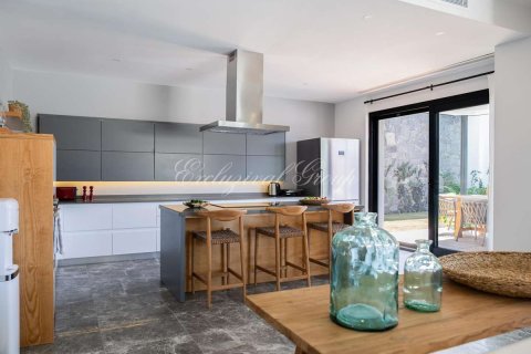 5+1 Villa  i Bodrum, Mugla, Tyrkiet Nr. 217083 - 16