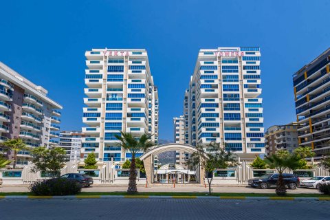 2+1 Apartment  in Mahmutlar, Antalya, Turkey No. 232226