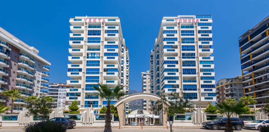 2+1 Apartment  in Mahmutlar, Antalya, Turkey No. 232226