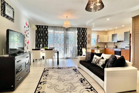 Apartment  in Tosmur, Alanya, Antalya, Turkey No. 212745