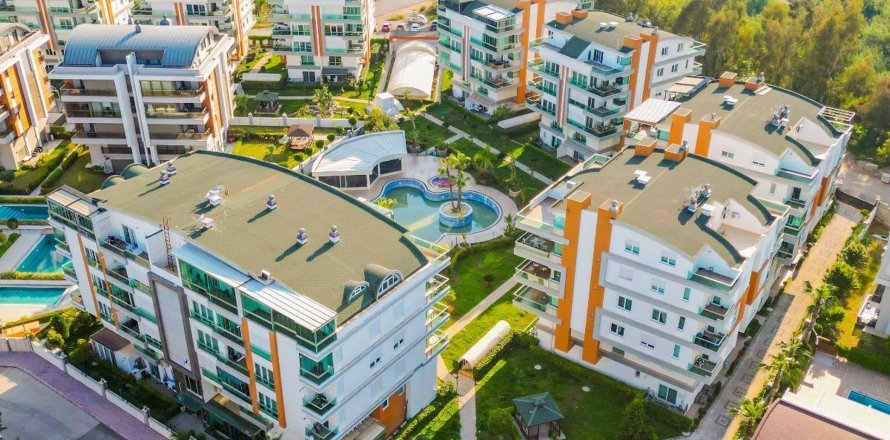 2+1 Apartment in Konyaalti, Antalya, Turkey No. 211995