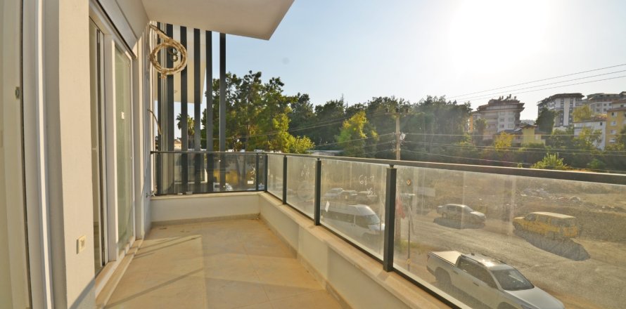 1+1 Apartment  in Alanya, Antalya, Turkey No. 228362