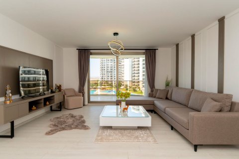 2+1 Apartment in Edelweiss Holiday Residence, Long Beach, Iskele, Northern Cyprus No. 212918