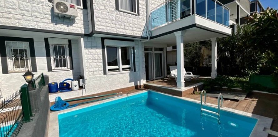 3+1 Villa  i Antalya, Tyrkiet Nr. 222866