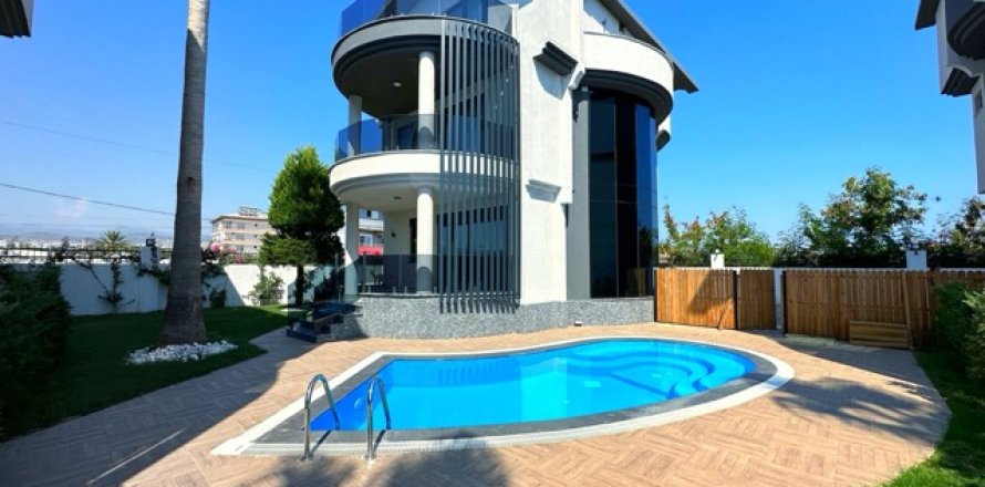 4+1 Villa i Antalya, Tyrkiet Nr. 222865