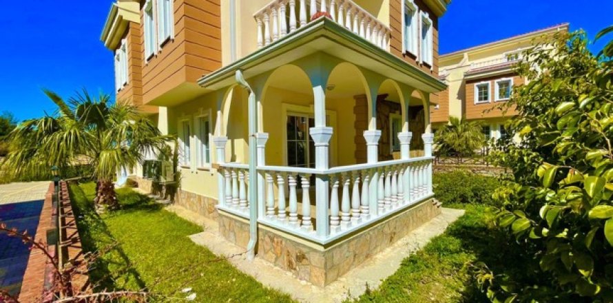 3+1 Villa in Antalya, Turkey No. 222868