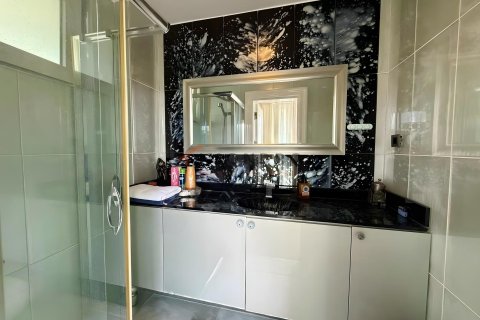Villa 7+1 Sarıyer, İstanbul, Türkiye №228930 - 30