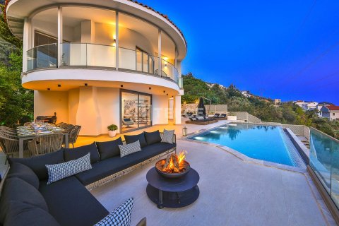 5+1 Villa  i Kas, Antalya, Turkiet Nr. 222368
