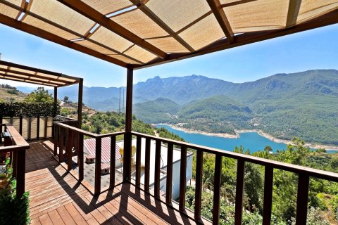 5+1 Villa  in Kestel, Bursa, Turkey No. 217375
