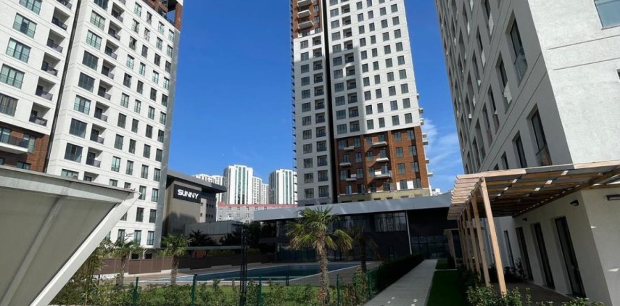 2+1 Lejlighed  i Esenyurt, Istanbul, Tyrkiet Nr. 228669