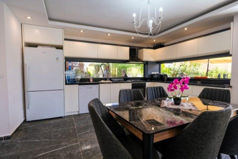 Продажа виллы  в Аланье, Анталье, Турция 5 комн., 300м2, №94744 – фото 14