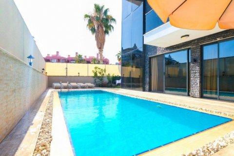 Продажа виллы  в Аланье, Анталье, Турция 5 комн., 300м2, №94744 – фото 2