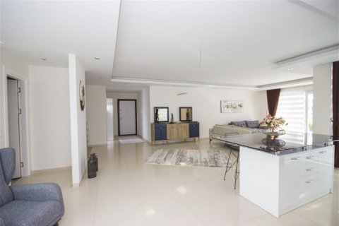 Продажа квартиры  в Кестеле, Анталье, Турция 5 комн., 230м2, №94748 – фото 24