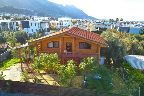 4+1 Villa i Alsancak, Girne, Nr. 214237