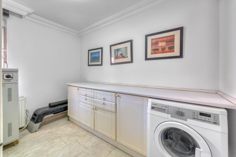 Villa for sale  in Alanya, Antalya, Turkey, 5 bedrooms, 265m2, No. 216889 – photo 6