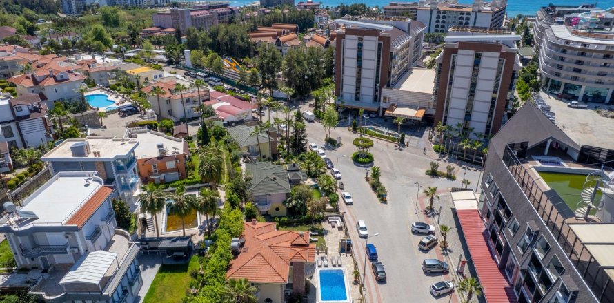 5+1 Villa  in Alanya, Antalya, Turkey No. 216889
