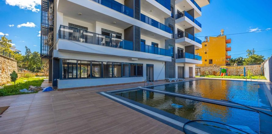 3+1 Lägenhet  i Oba, Antalya, Turkiet Nr. 226363
