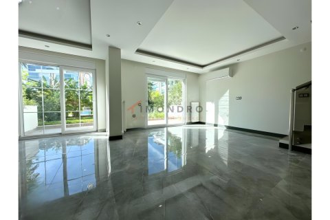2+1 Lägenhet  i Konyaalti, Antalya, Turkiet Nr. 215311 - 2