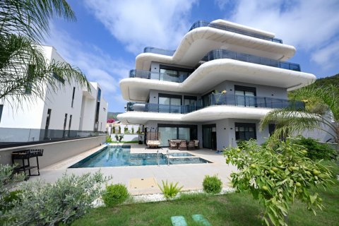 5+1 Villa  in Alanya, Antalya, Turkey No. 64632