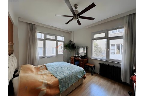 آپارتمان در Beyoglu،  Istanbul ، ترکیه 3 خوابه ، 130 متر مربع.  شماره 221255 - 13