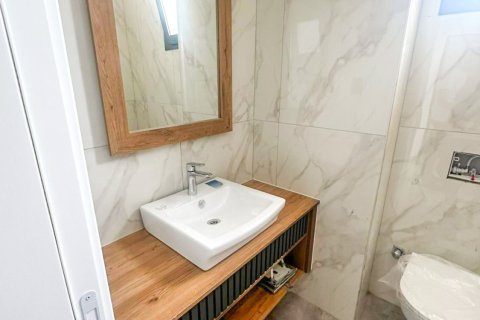 Lägenhet  i Alsancak, Girne,  Nr. 226852 - 7