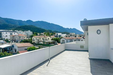 Lägenhet  i Alsancak, Girne,  Nr. 226852 - 8