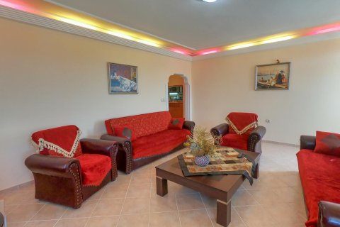 Daire 2+1 Oba, Antalya, Türkiye №218124