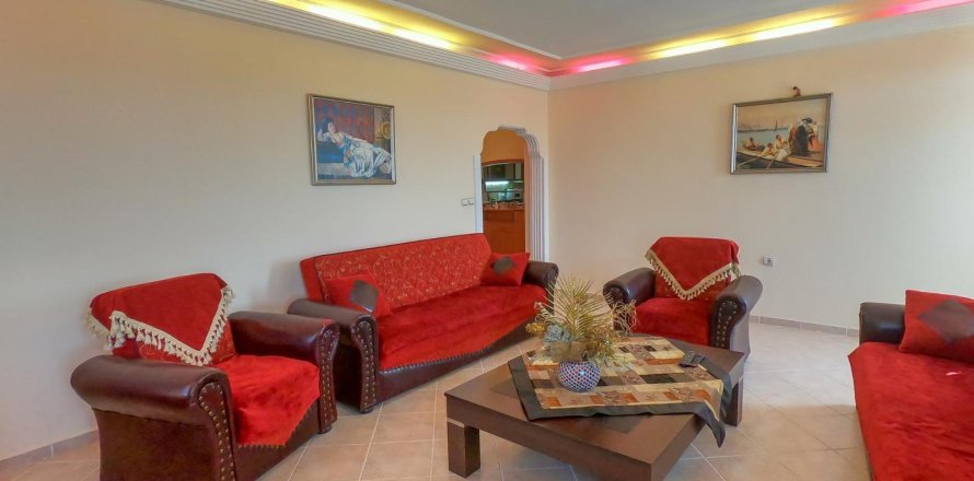 Daire  2+1  Oba, Antalya, Türkiye №218124