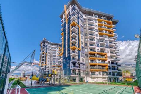 1+1 Apartment  in Mahmutlar, Antalya, Turkey No. 238093