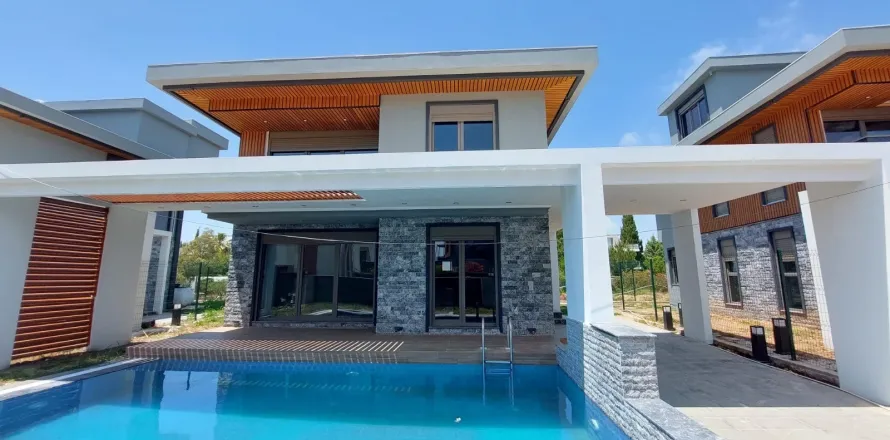 4+1 Leilighet  i Dosemealti, Antalya, Tyrkia Nr. 223884