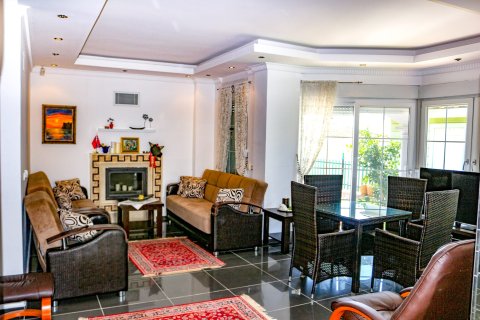 4+1 Villa  i Cikcilli, Antalya, Turkiet Nr. 217507 - 3