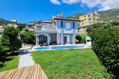 4+1 Villa  in Cikcilli, Antalya, Turkey No. 217507