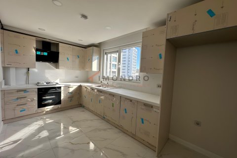 3+1 Leilighet  i Kadikoy, Istanbul, Tyrkia Nr. 228612 - 14