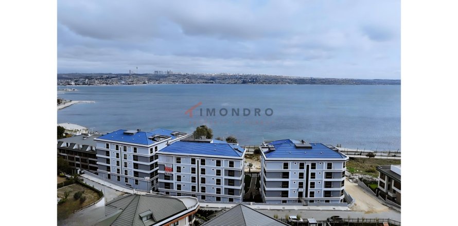 4+1 Lägenhet  i Bueyuekcekmece, istanbul, Turkiet Nr. 225241