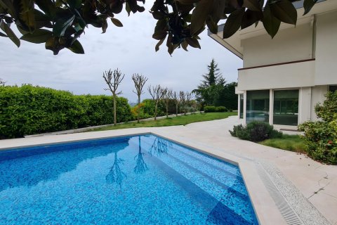ویلا در Sariyer،  Istanbul ، ترکیه 8 خوابه ، 500 متر مربع.  شماره 225237 - 11