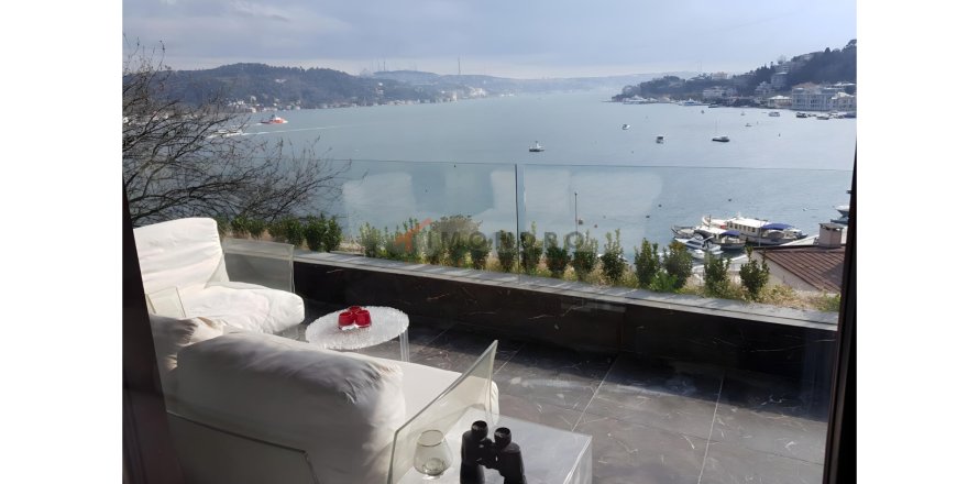 ویلا در Sariyer،  Istanbul ، ترکیه 3 خوابه ، 220 متر مربع.  شماره 225238