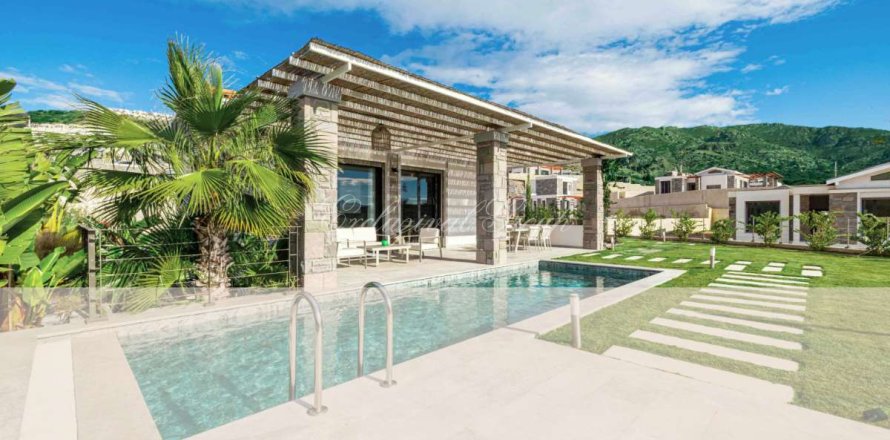 4+1 Villa  i Bodrum, Mugla, Tyrkiet Nr. 223407