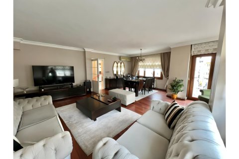 4+1 Lägenhet  i Besiktas, Istanbul, istanbul, Turkiet Nr. 221119 - 2