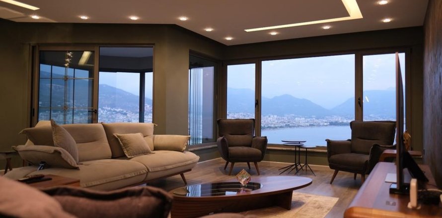 3+1 Leilighet  i Alanya, Antalya, Tyrkia Nr. 213488