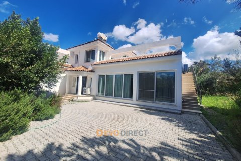 4+1 Villa i Ozankoy, Girne, Nr. 225697 - 12