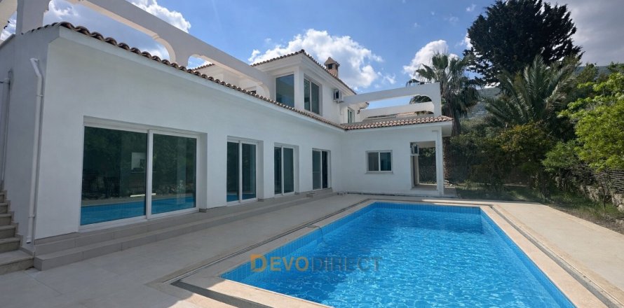 4+1 Villa  i Ozankoy, Girne,  Nr. 225698